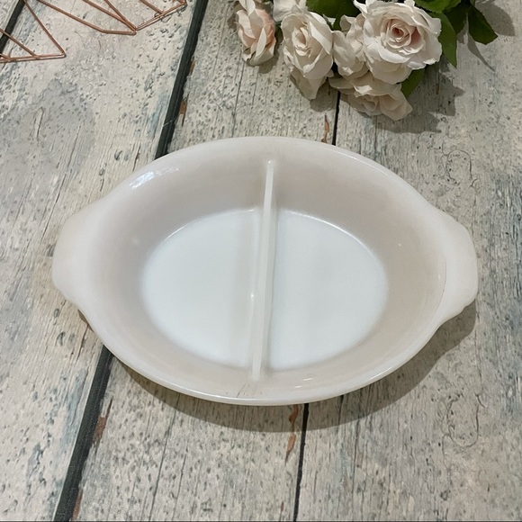 Vintage Fire King Peach lustre milk glass divided casserole dish orange USA - Picture 2 of 6